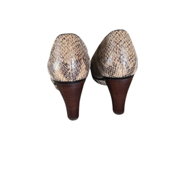Sofft Snake Print Platform Heels 7 - Picture 4 of 6